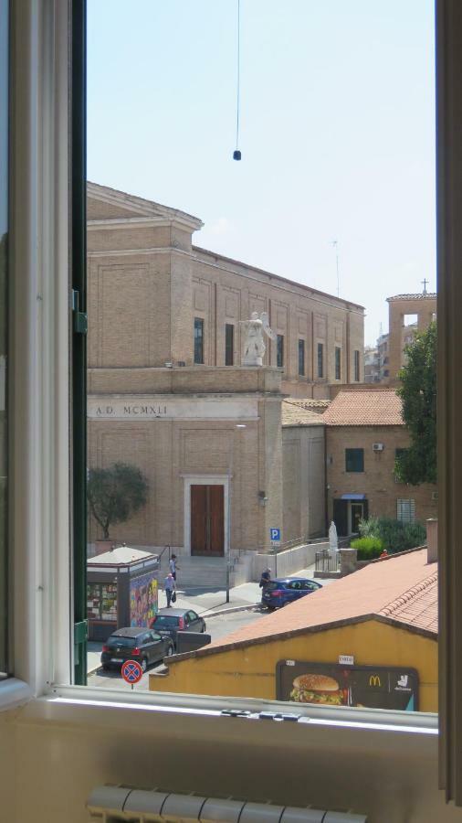Vatican Caracciolo Roma Exterior foto